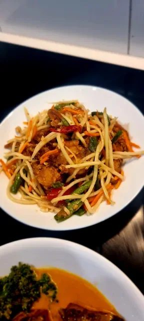 Kinn Thai Hyperdome