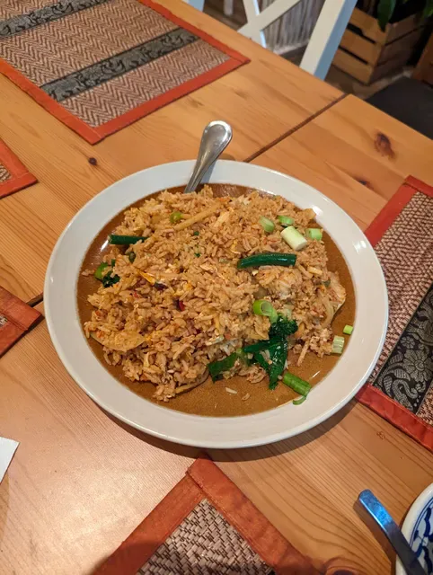 Mae Ploy Thai Restaurant