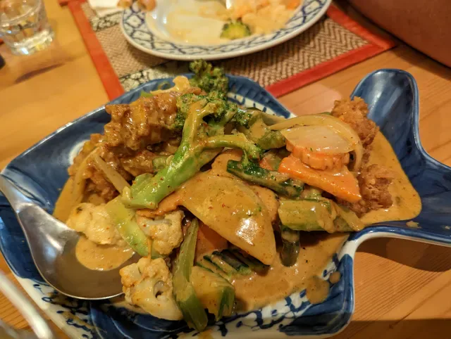 Mae Ploy Thai Restaurant