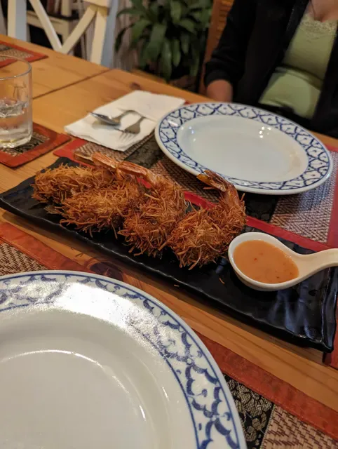 Mae Ploy Thai Restaurant