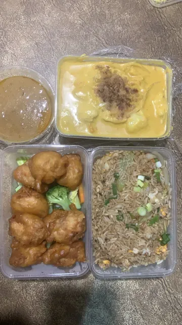 Mae Ploy Thai Restaurant