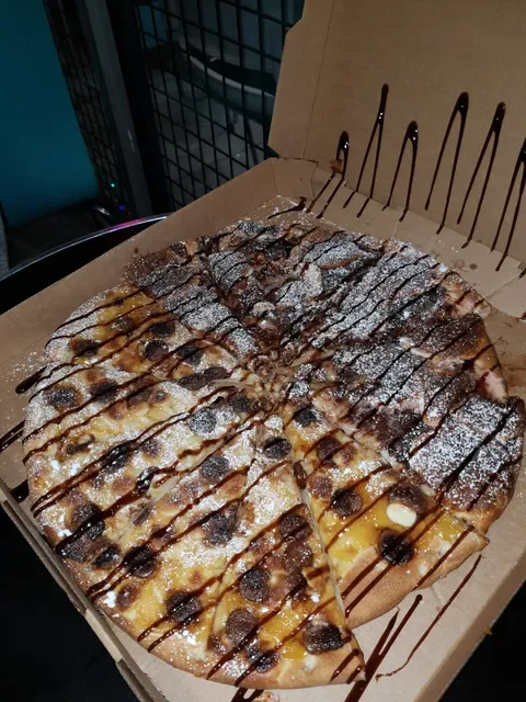 Mamas pizza and ribs
