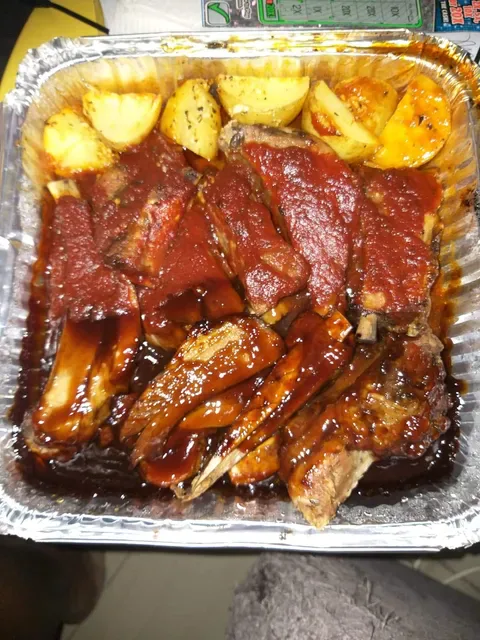 Mamas pizza and ribs