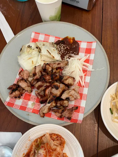 Manok Park