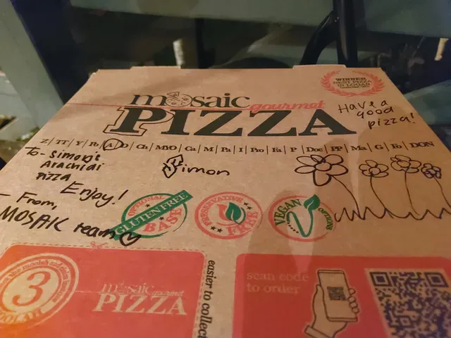 Mosaic Pizza