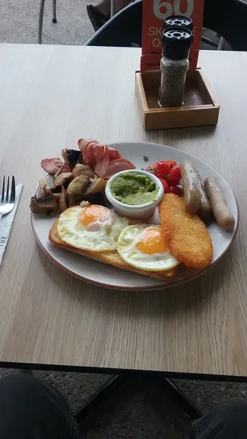 The Coffee Club Café - Logan Super Centre