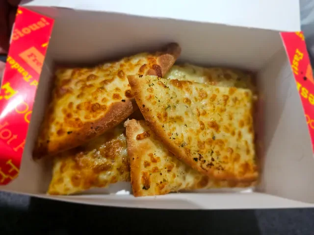 Vinny’s Pizza Pasta Ribs Beenleigh