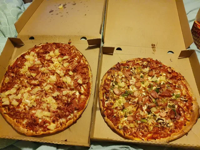 Vinny’s Pizza Pasta Ribs Beenleigh