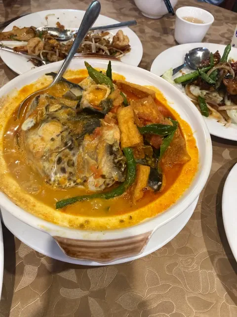 Ya Hoo Restaurant (Chinese and Malaysia cuisine)
