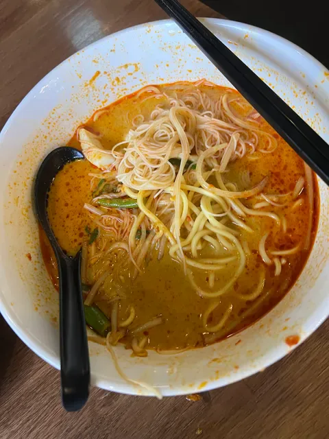 Ya Hoo Restaurant (Chinese and Malaysia cuisine)
