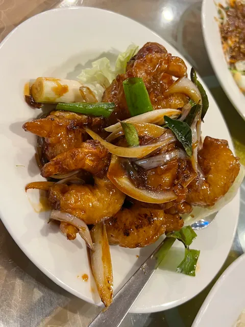 Ya Hoo Restaurant (Chinese and Malaysia cuisine)