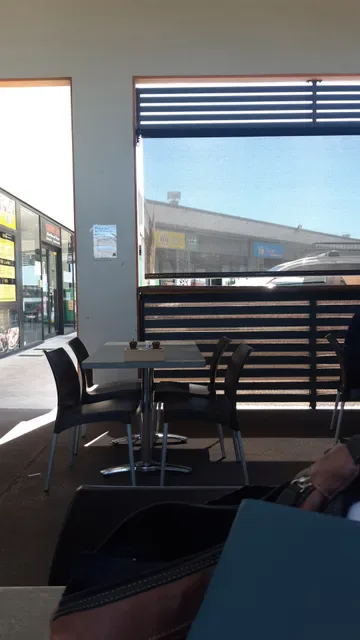 Yarrabilba Coffee Hub & restaurant