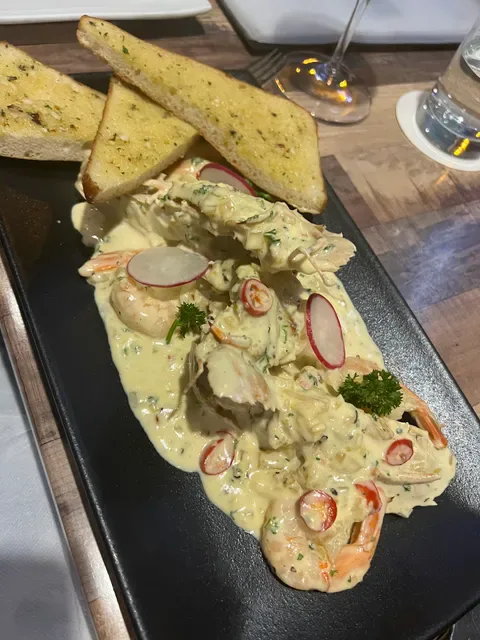 Acqua Restaurant & Bar