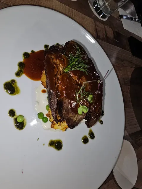 Acqua Restaurant & Bar