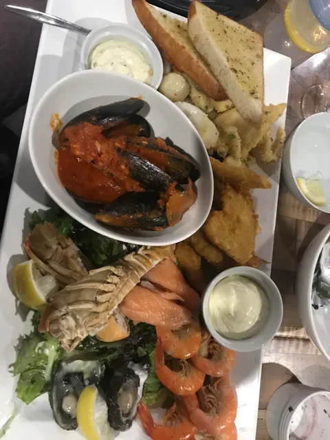 Acqua Restaurant & Bar
