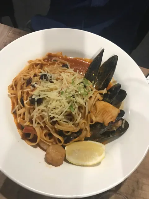 Acqua Restaurant & Bar