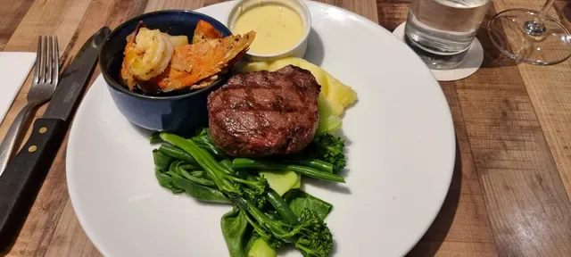 Acqua Restaurant & Bar
