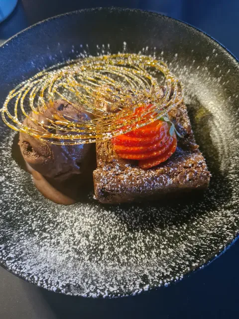 Amici Restaurant & Pizzeria