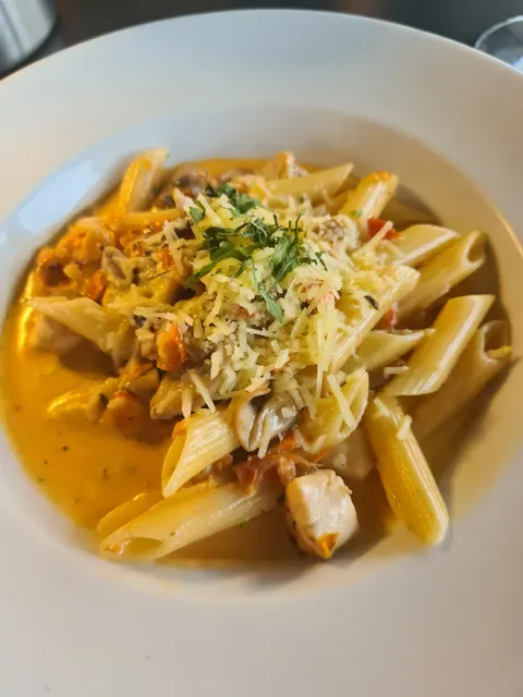 Amici Restaurant & Pizzeria