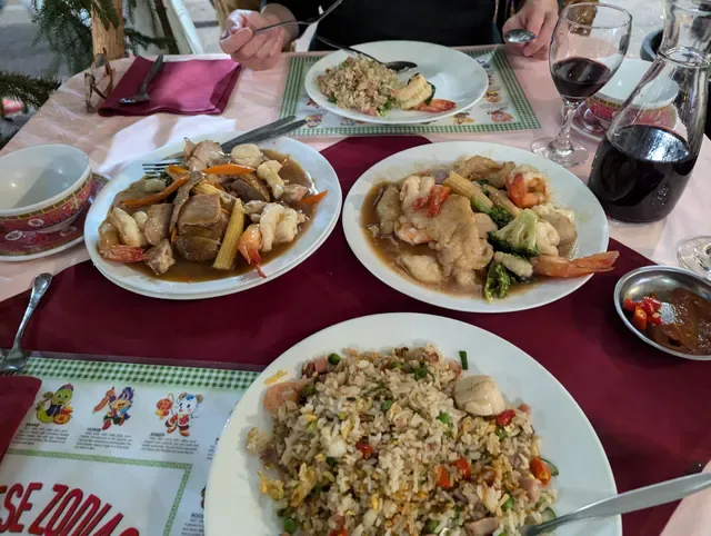 Chinese Holiday Restaurant