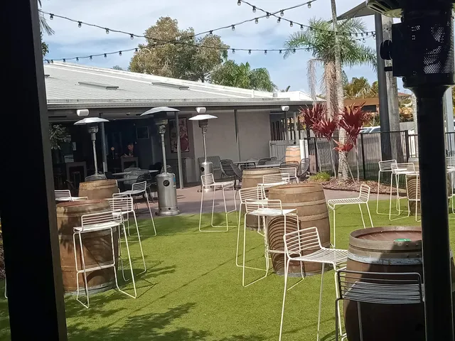 Currimundi Hotel