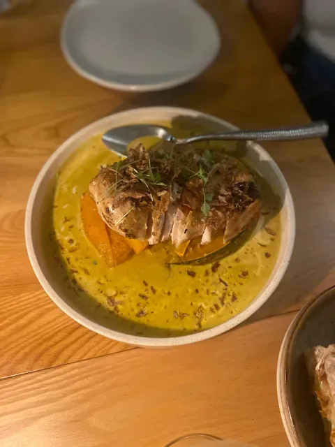 Dee Den Restaurant