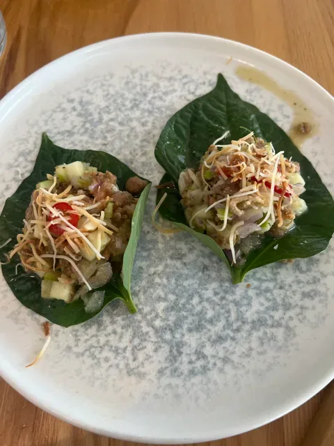 Dee Den Restaurant