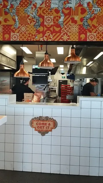 Oporto Birtinya Drive Thru