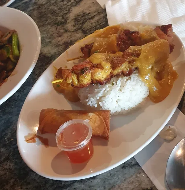 Salisa’s Thai and Asian Foods
