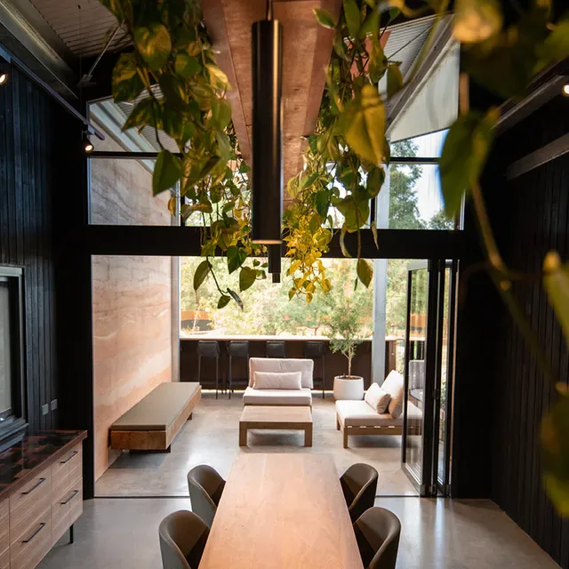 Warrior Restaurant & Bar