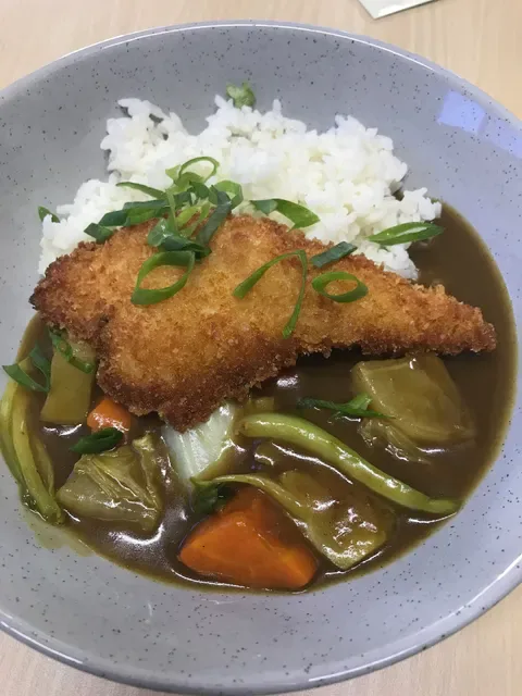 Zee 慈 Nosh Co.