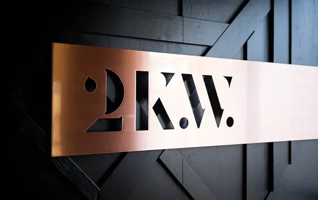 2KW Bar & Restaurant