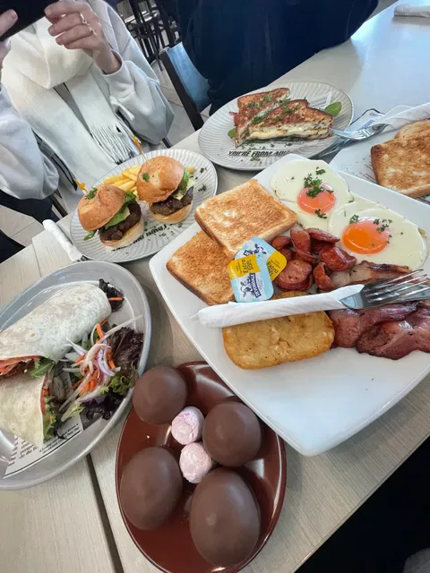 42nd Street Cafe