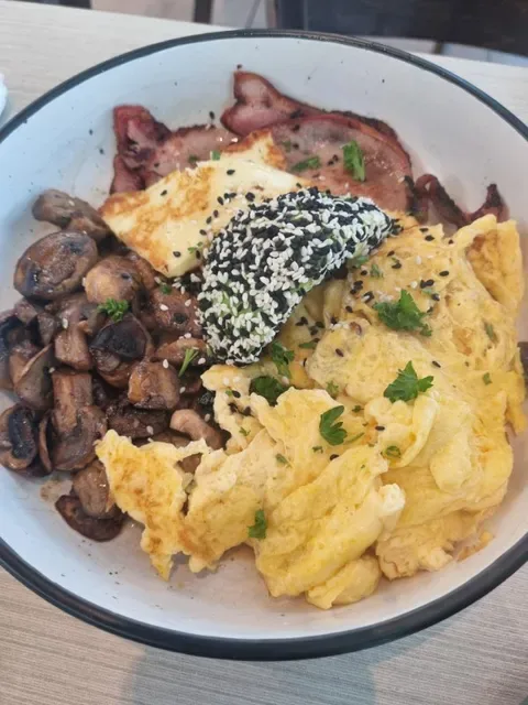 42nd Street Cafe