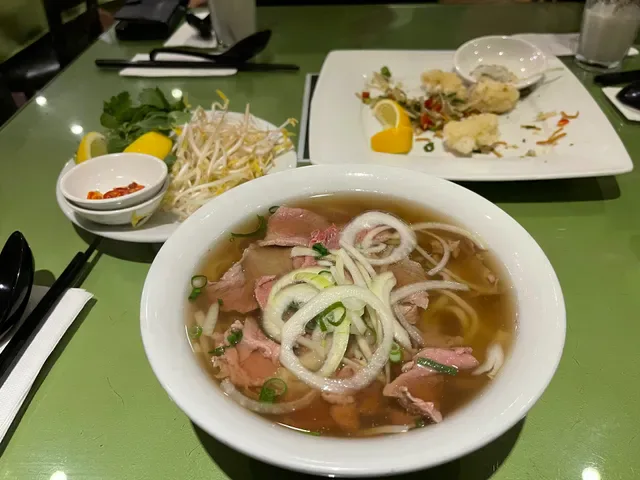 Adelaide Pho