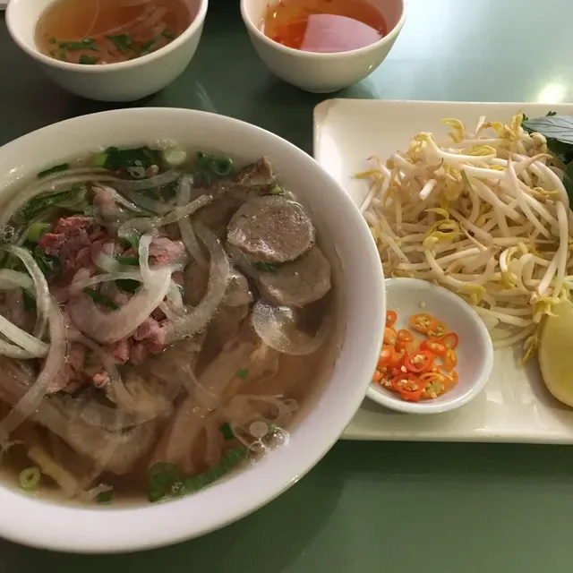 Adelaide Pho