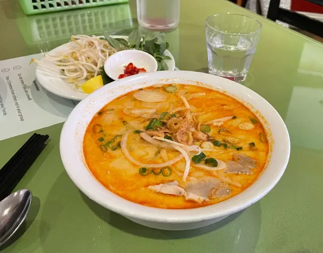 Adelaide Pho