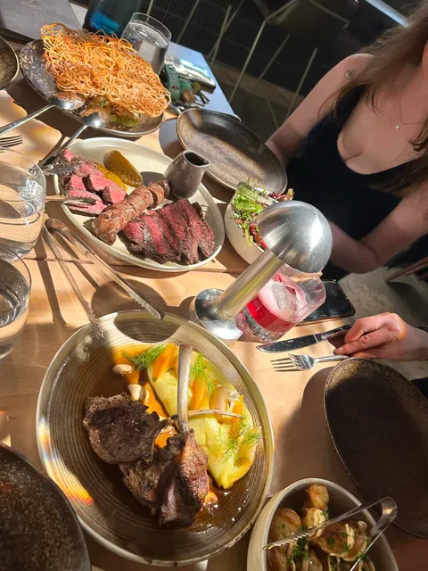 Aurora Restaurant