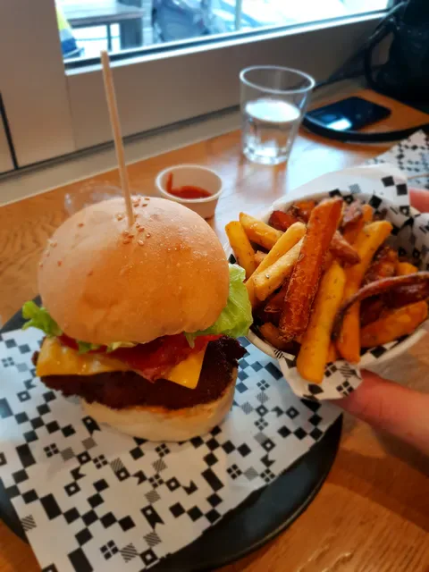 Barry's Burgers (Semaphore)