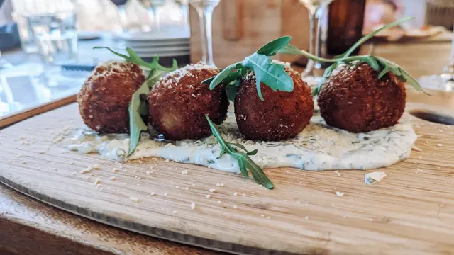Beach Road Winery & Restaurant