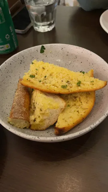 Bellavita Pizzeria