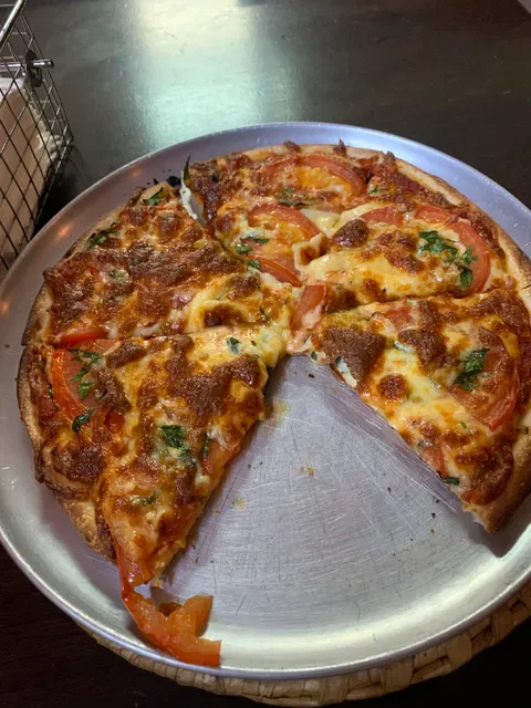 Bellinis Pizza Bar
