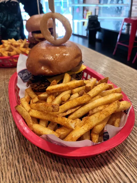 Benny's American Burger - Hindley Street