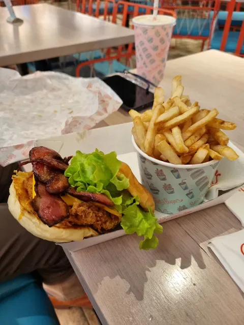 Betty's Burgers
