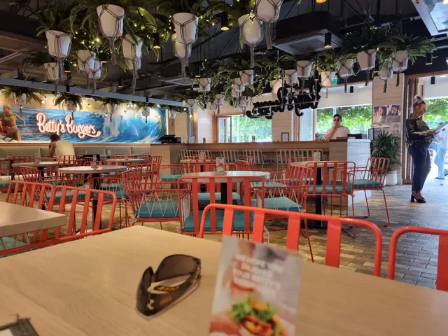 Betty's Burgers