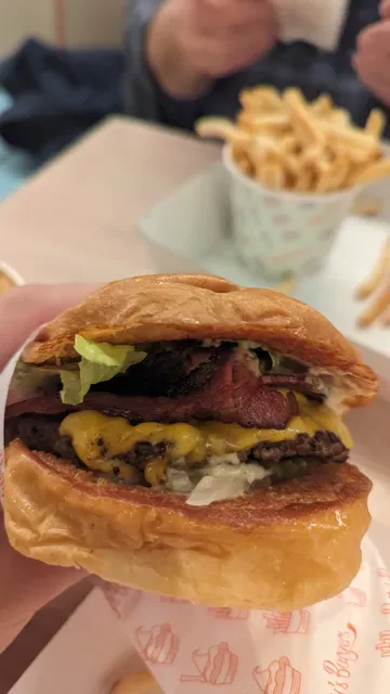 Betty's Burgers