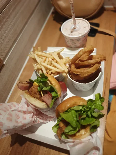 Betty's Burgers