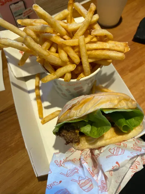 Betty's Burgers