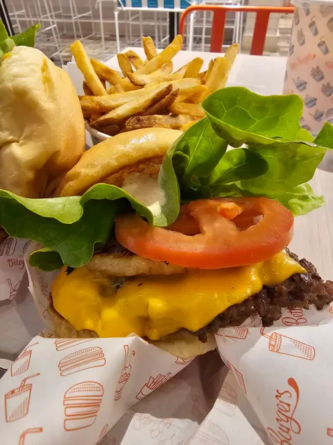 Betty's Burgers