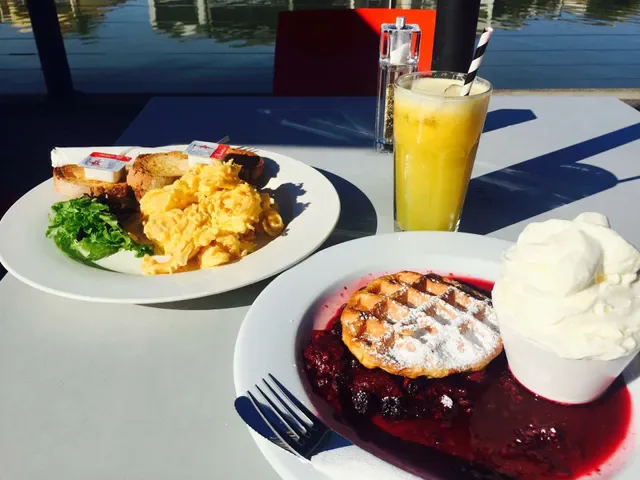 Boatdeck Cafe